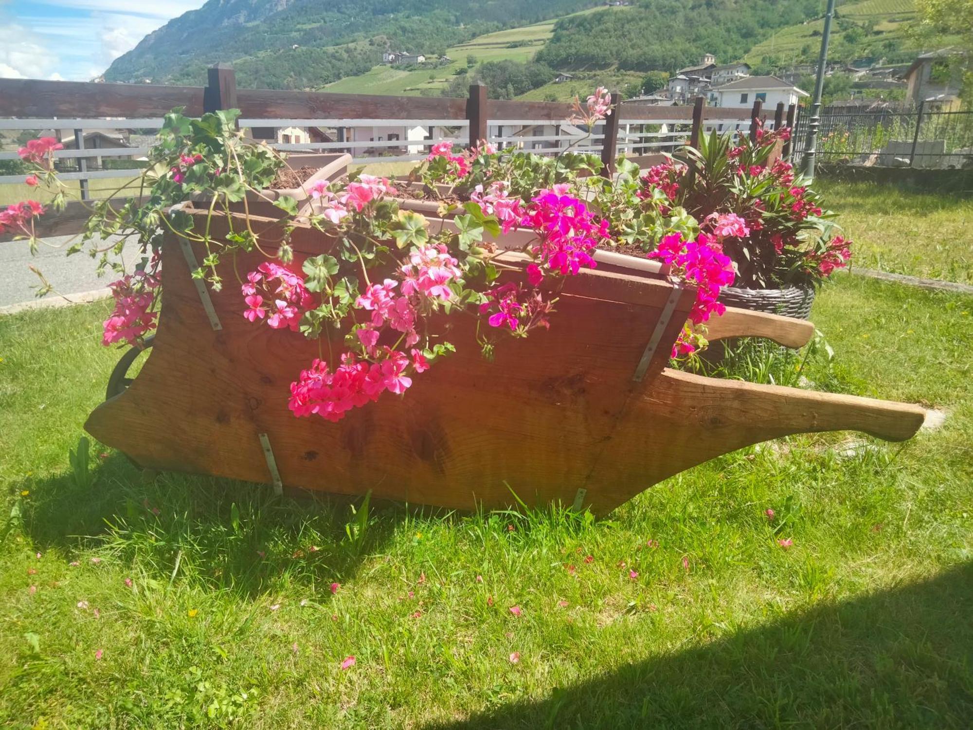 Appartamento Signorile Con Giardino Aosta Dış mekan fotoğraf